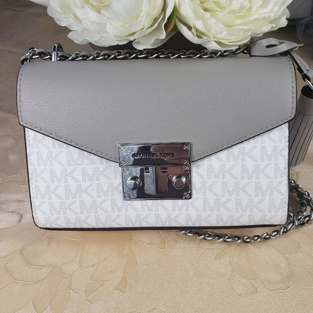 Michael kors Rose SM XBODY CROSSBODY SHOULDER MK BAG BRIGHT WHITE MK SIGNATURE.